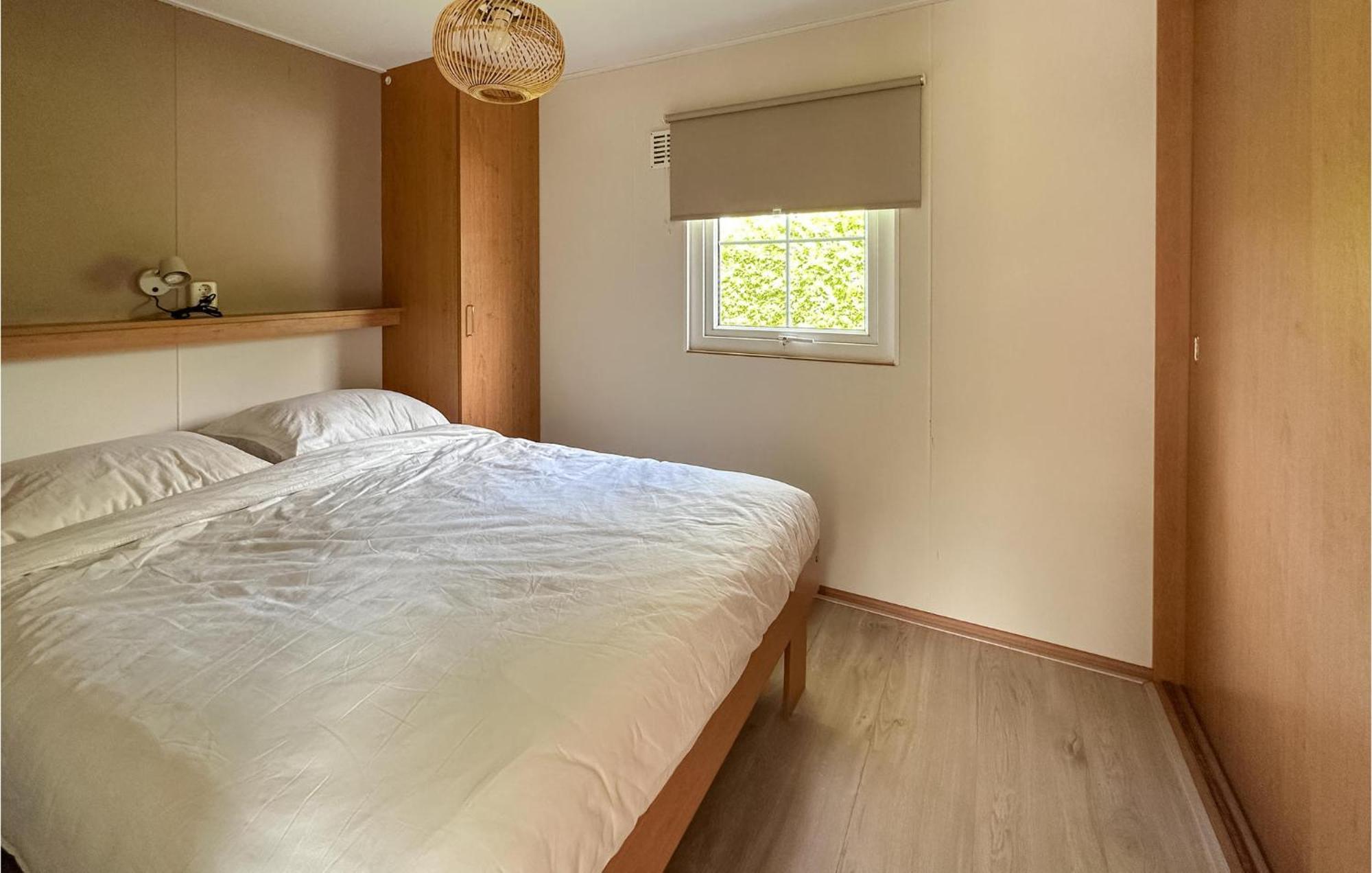 Lovely Home In Tzummarum With Wifi Екстер'єр фото